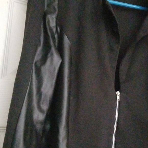 Jacket - Picture 2 of 4